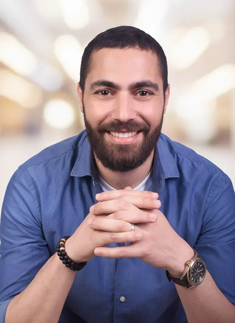 Portrait de l'expert en voyance sentimentale Oscar