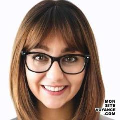 Portrait de l'expert en voyance sentimentale rubi