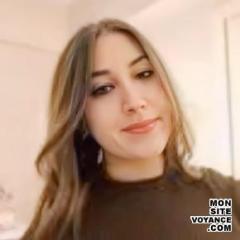 Portrait de l'expert en voyance sentimentale carlaa