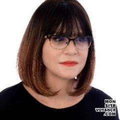 Portrait de l'expert en voyance sentimentale celine-mihael