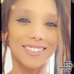 Portrait de l'expert en voyance sentimentale kettysona