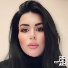 Portrait de l'expert en voyance sentimentale Hayfa